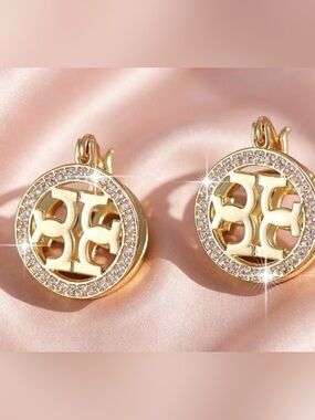 New Tory Burch Clip On T Logo Round Earrings